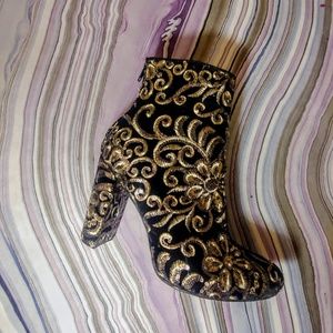DSW Black & Gold Sequen Heeled Boots